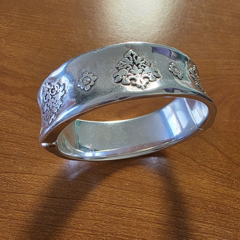 Brighton Fleur De Lis Hinged Bangle